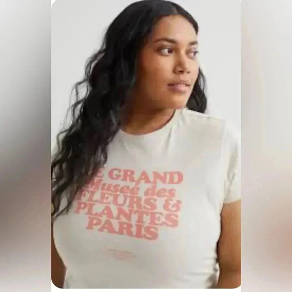 H&M "Le Grand Musee Des Fleurs &Visit Plantes Paris" Short Sleeve Crop Tee - Picture 1 of 9